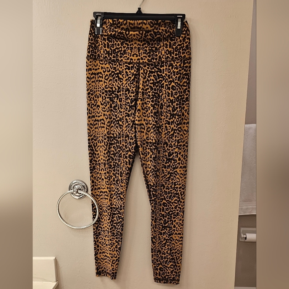 don't let them tell you no Pants - Leopard Print Leggings